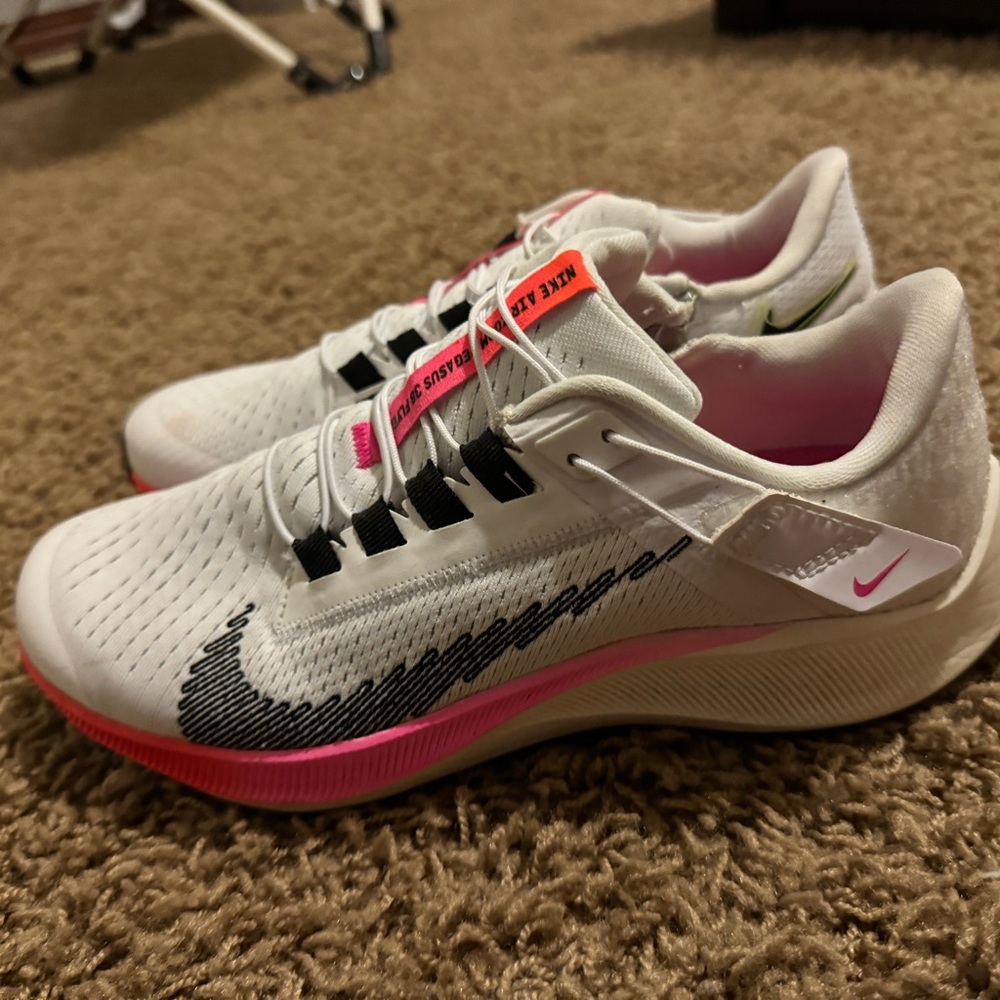 Women’s nike air zoom Pegasus size 8
